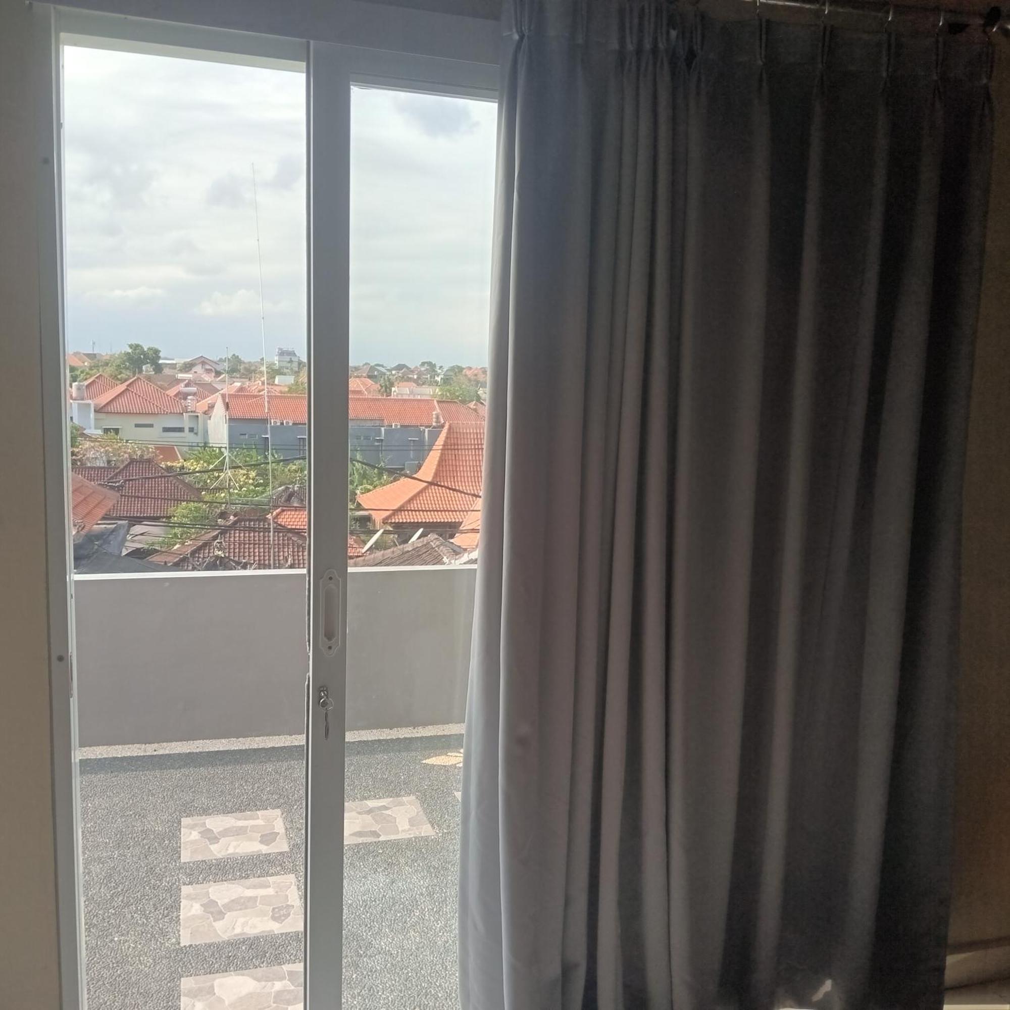 होटल 9 Residence's Seminyak (Bali)